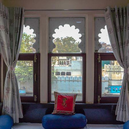 Hide-In Udaipur - A Lake View Boutique Hotel Exterior foto