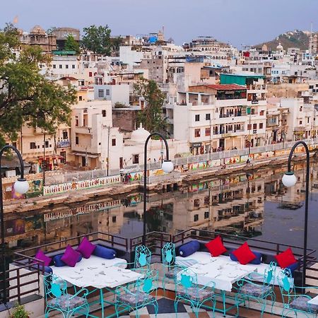 Hide-In Udaipur - A Lake View Boutique Hotel Exterior foto