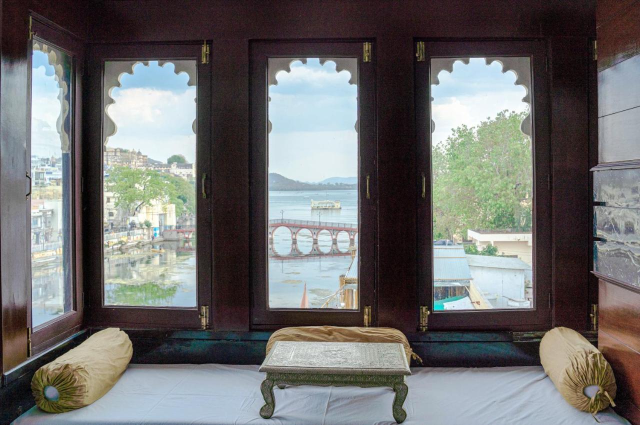Hide-In Udaipur - A Lake View Boutique Hotel Exterior foto